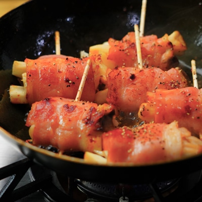 うまみたっぷり！エリンギベーコン巻き