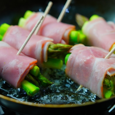 シャキシャキ食感！アスパラベーコン巻き
