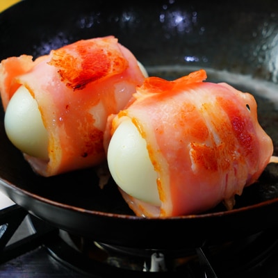 おつまみに!半熟卵のベーコン巻き