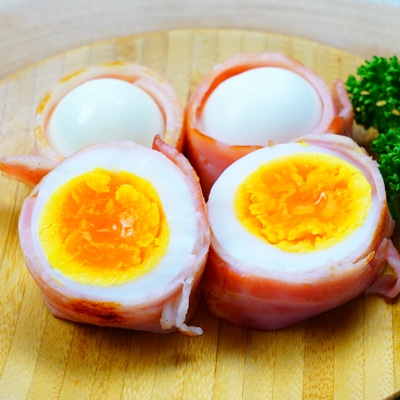 おつまみに!半熟卵のベーコン巻き