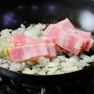 口の中でとろける！ふわふわ卵のオムライス