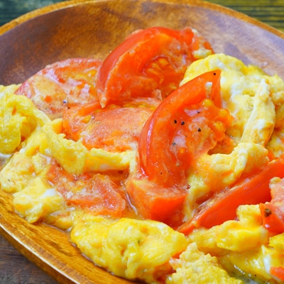 ごま油香る!トマトと卵の中華炒め
