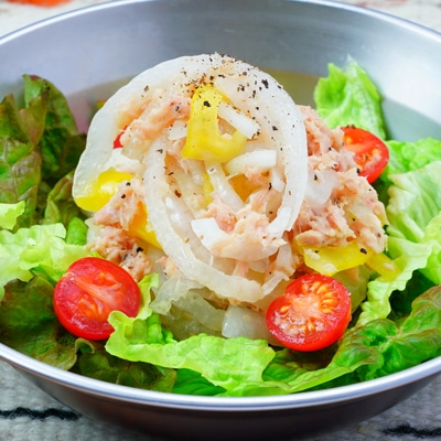 辛くない！新玉ねぎとツナのサラダ