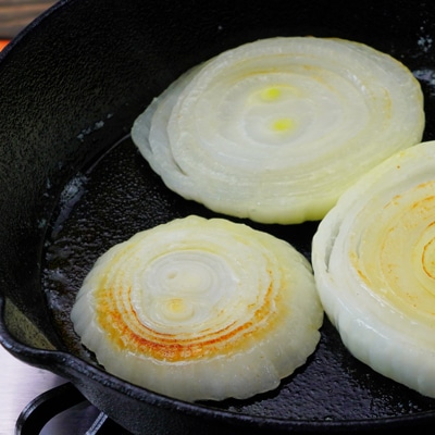 甘くて美味しい!新玉ねぎのバター醤油焼き
