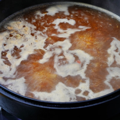 熱々バリうま!キャベツと豚バラ肉のもつ鍋風