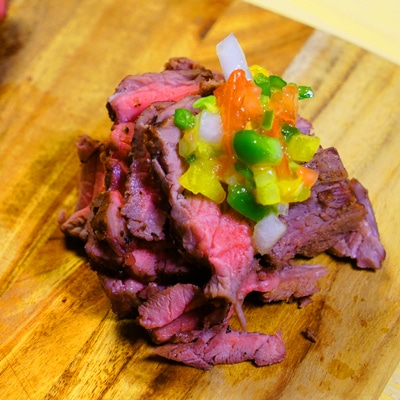 モウリョソースで食べる！シュラスコ