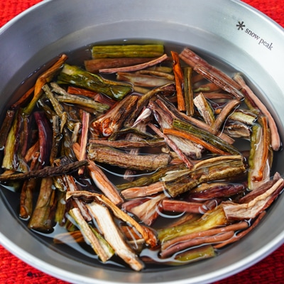 昔懐かしい!芋がらと油揚げの煮物