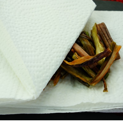 昔懐かしい!芋がらと油揚げの煮物