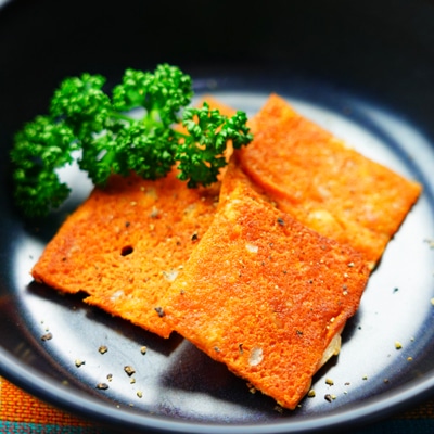 焼くだけ！スライスチーズのカリカリ焼き