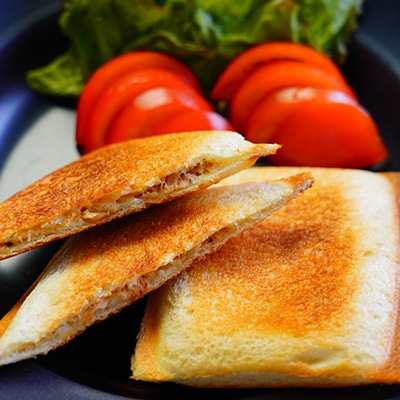 みんな大好き！ツナマヨのホットサンド