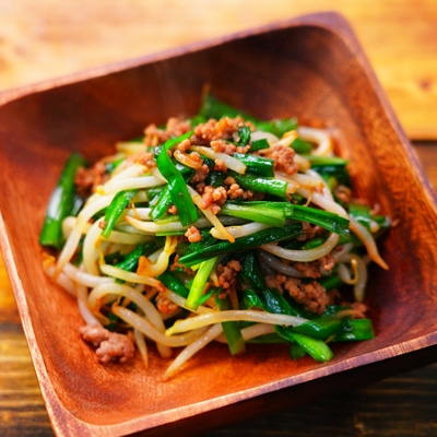 節約レシピ！豚ひき肉のニラもやし炒め