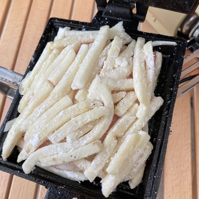 冷凍ポテトで作る!絶品ピザ