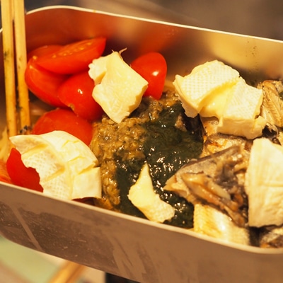 メスティンで作る！バジルソースのトマトパスタ