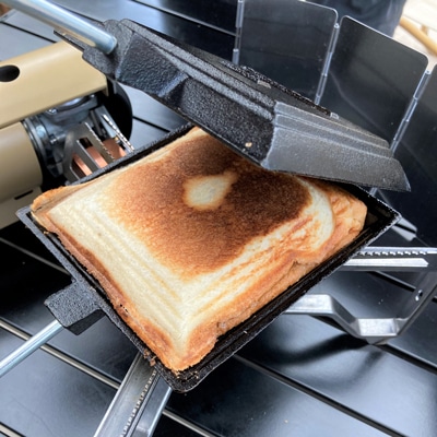 まるで肉まん風！ホットサンド