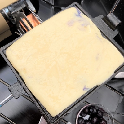 甘酸っぱい!ベリーホットサンドケーキ