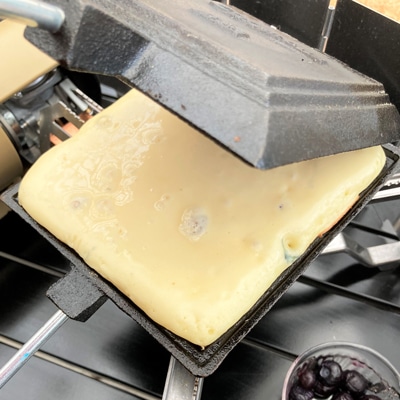 甘酸っぱい!ベリーホットサンドケーキ