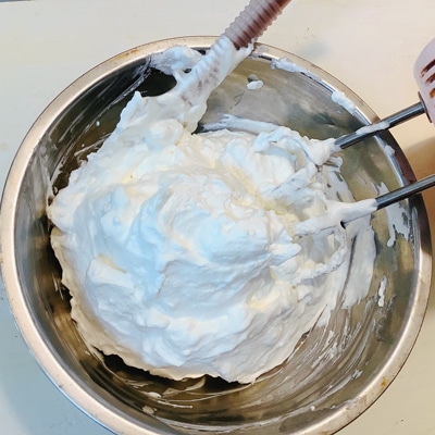 イチゴのお花が可愛すぎる！萌え断フルーツサンド