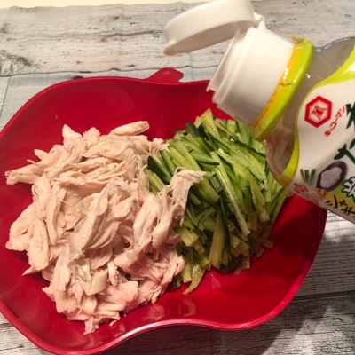 塩だれで和えるだけ！簡単ささみきゅうりサラダ