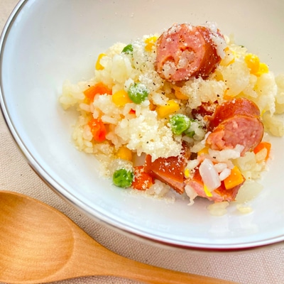 たっぷりウィンナーのバリうまピラフ