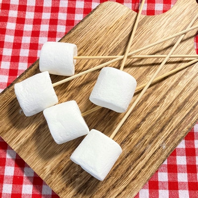 再現レシピ!アニメゆるキャン△の「とろ〜り❤︎焼きマシュマロでスモア」