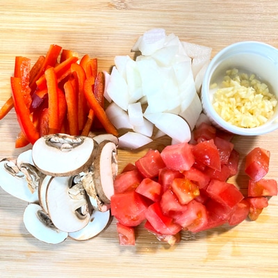 再現レシピ!アニメゆるキャン△の「えび香る!エビとトマトのリゾット」