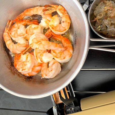 再現レシピ!アニメゆるキャン△の「えび香る!エビとトマトのリゾット」