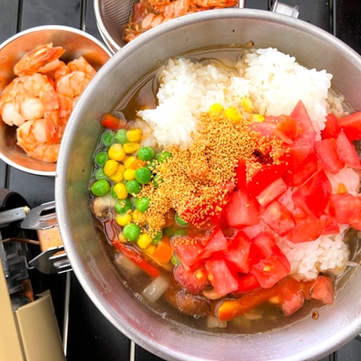 再現レシピ!アニメゆるキャン△の「えび香る!エビとトマトのリゾット」