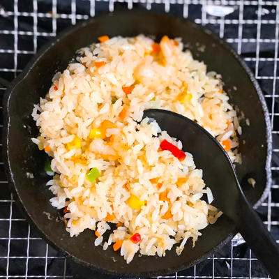 コンビニ商品だけで！エビたっぷり甘辛ナシゴレン