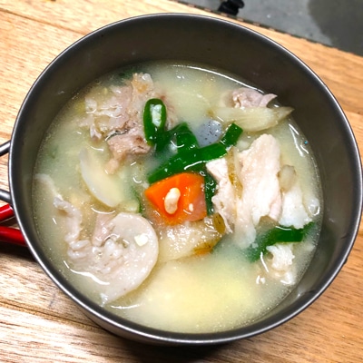 やみつき注意!お酒に合うコクうま豚汁