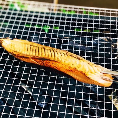 ハワイアンスタイルで味わう！炙りカツオのポキ