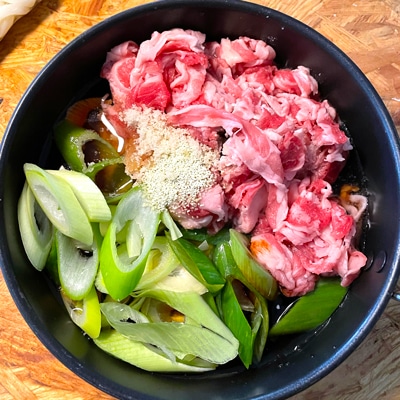 お酒のシメに!生姜たっぷり肉うどん