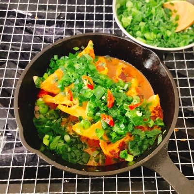 コンビニ商品だけで!宇都宮の名店「青源」風・みそダレ餃子