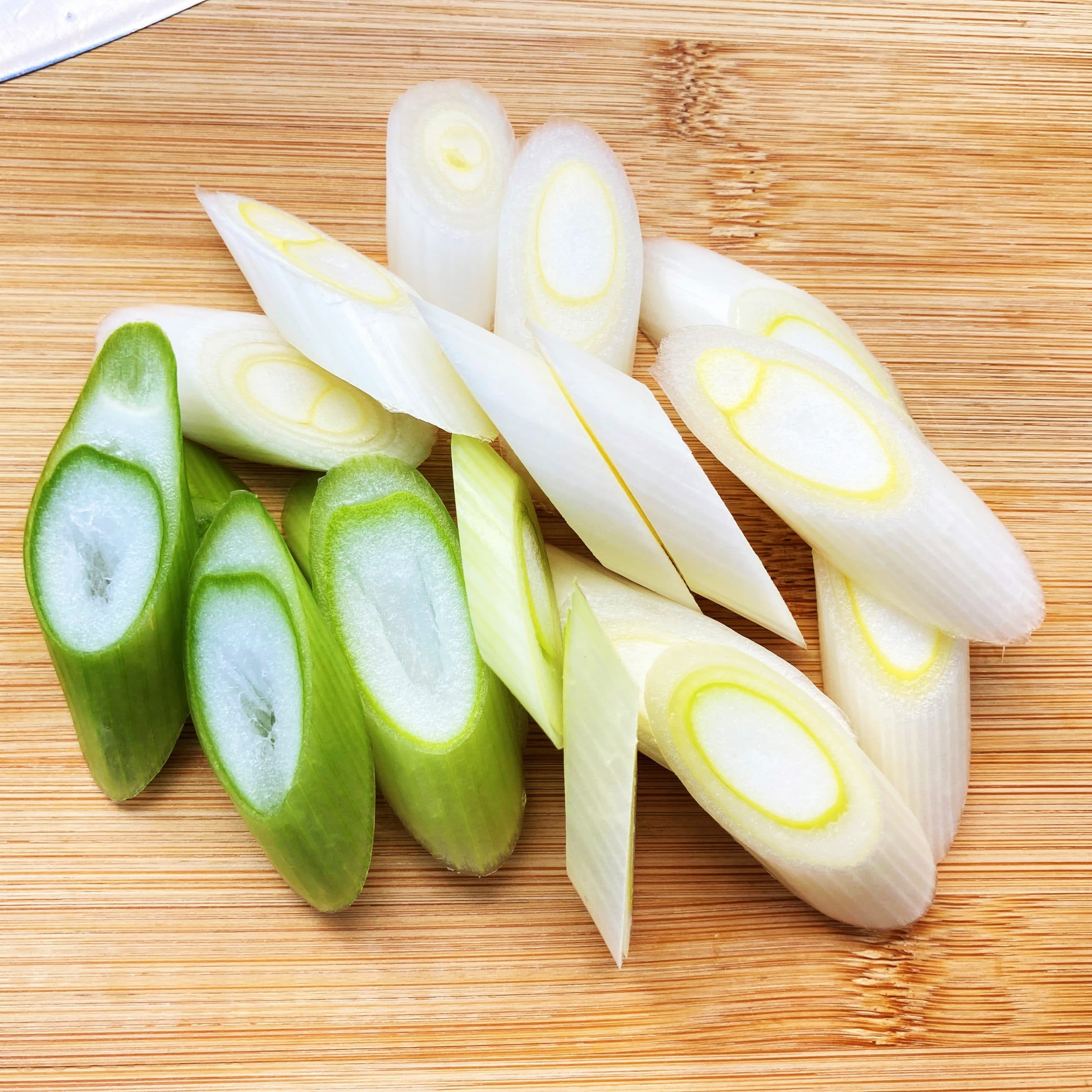 お手軽!焼き鳥缶でチーズタッカルビ風