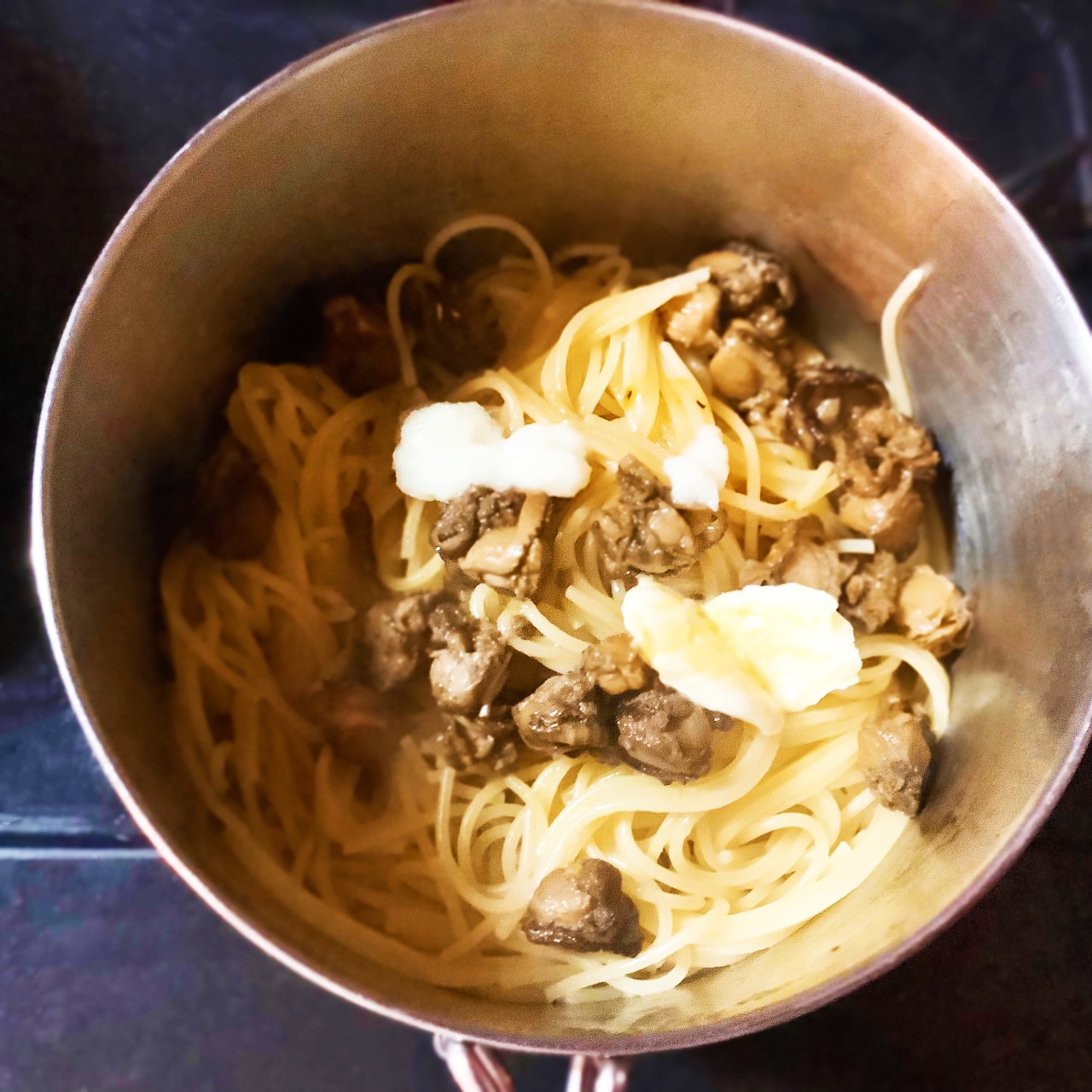 スモークホタテとガリバタ醤油の水漬けパスタ